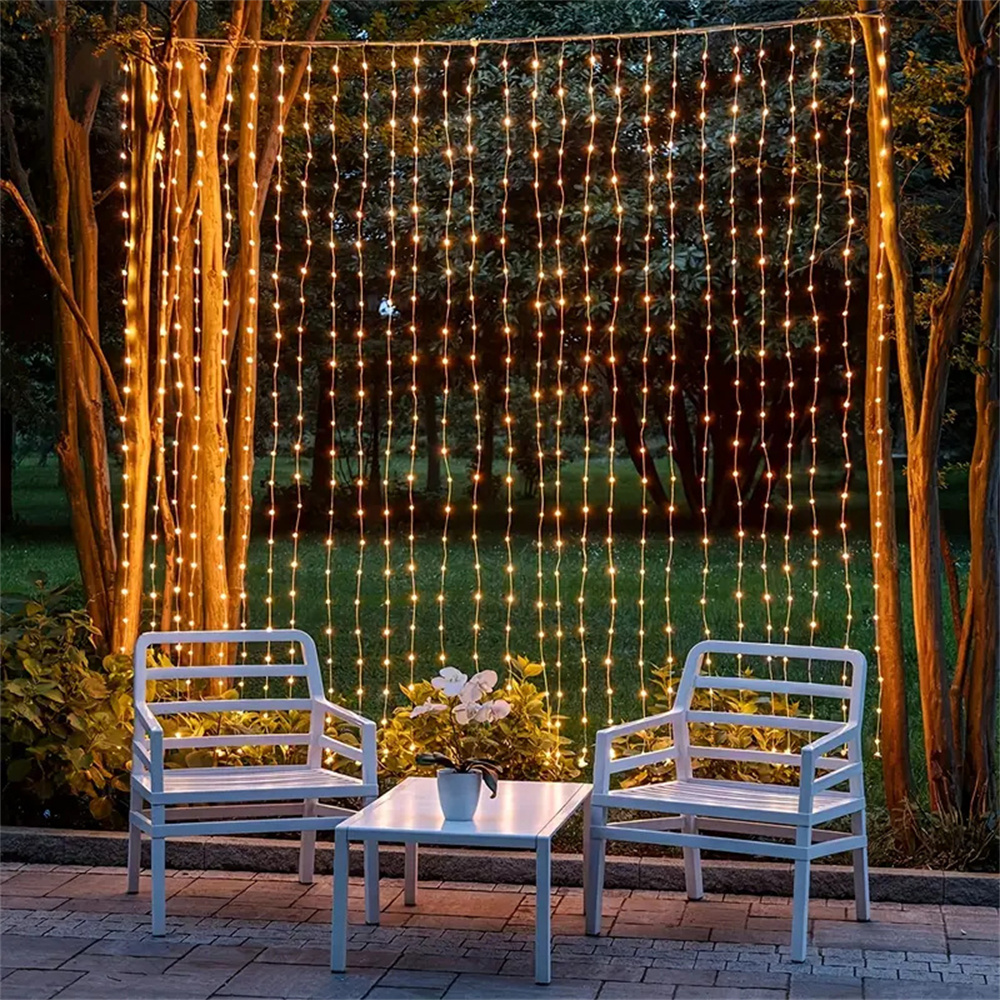 Festoon LED Curtain Light Stri - Outdoor Lighting On House recensione e prezzo