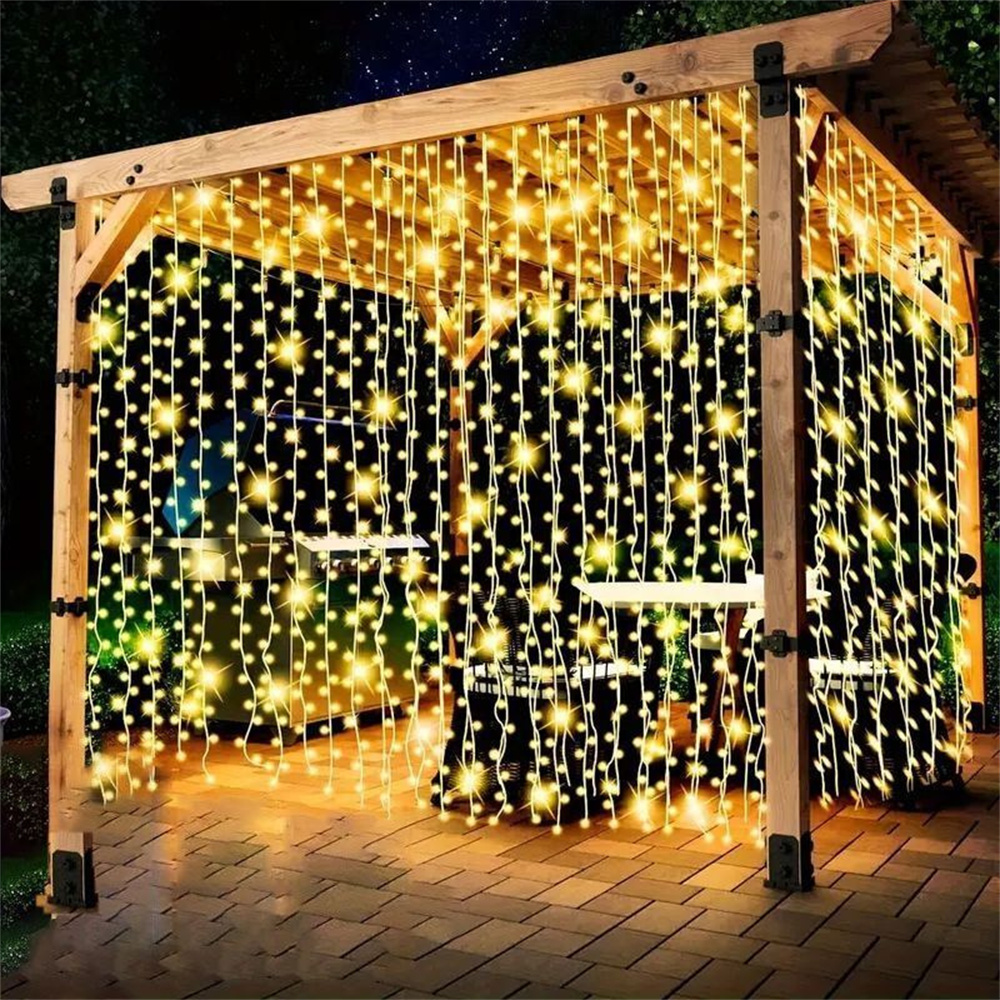 Festoon LED Curtain Light Stri - Outdoor Lighting On House recensione e prezzo